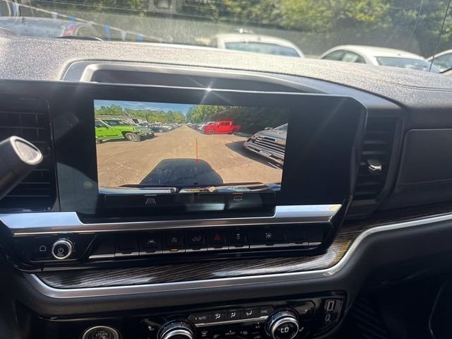 Used 2022 Titanium GMC Elevation image 27