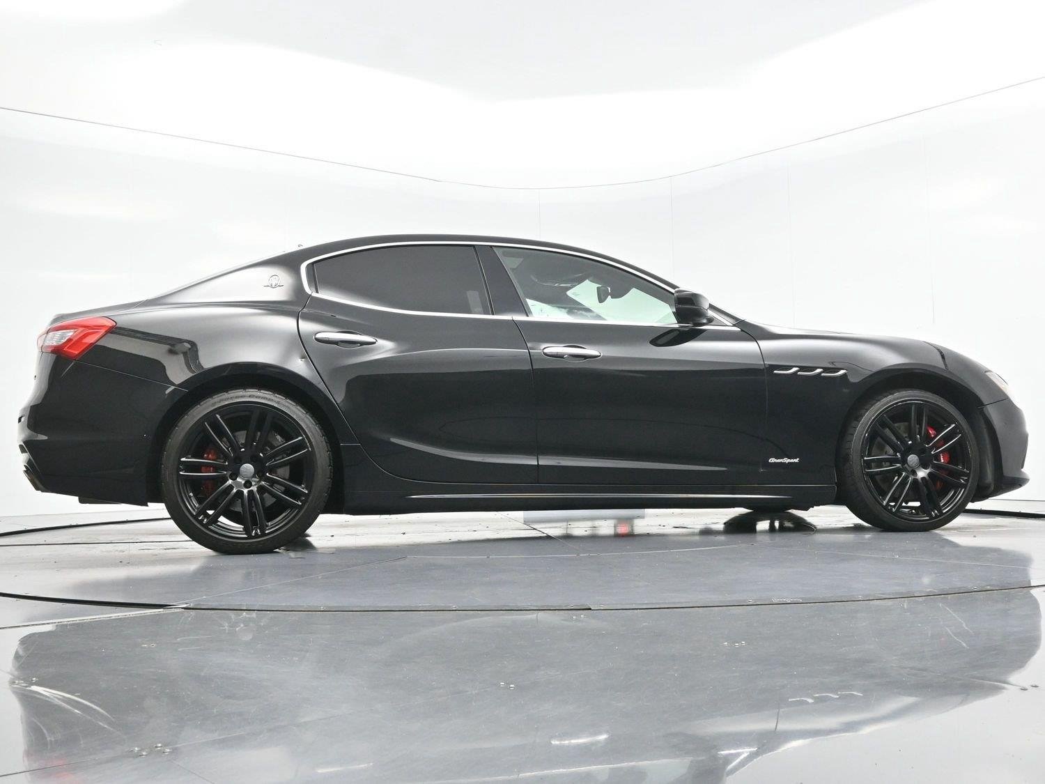 Used 2018 Nero Maserati S GranSport image 50