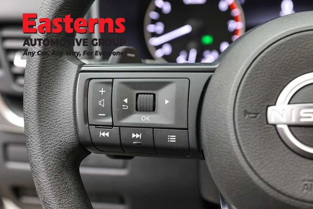 Used 2023 White Nissan S image 14
