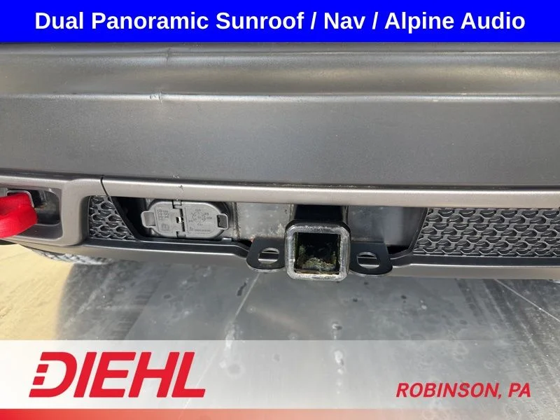 Used 2022 Silver Jeep Trailhawk image 9