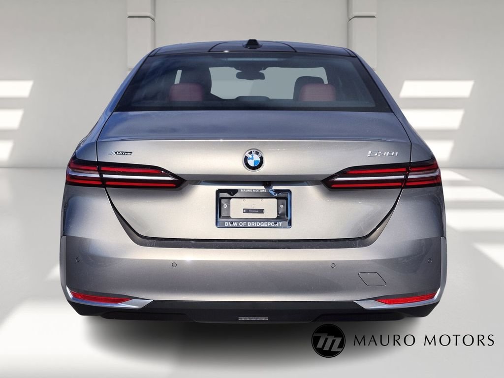 Used 2026 Gray BMW 530i xDrive image 4