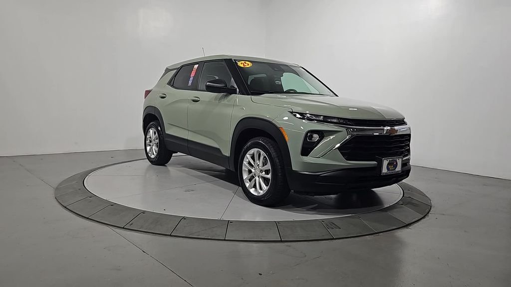Used 2025 Green Chevrolet LS image 8