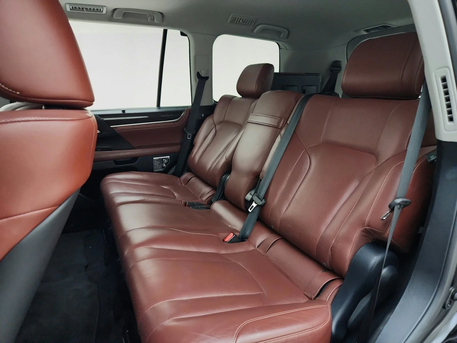 Used 2016 Black Onyx Lexus 5-DR SUV image 26