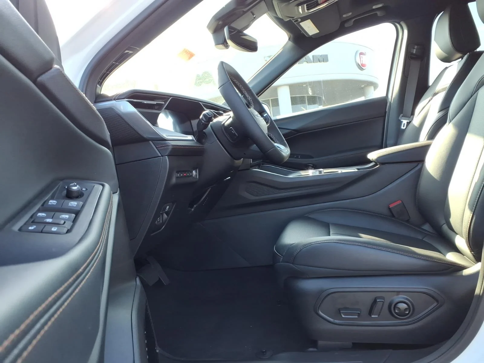 2026 Jeep Cherokee Limited - Photo 17