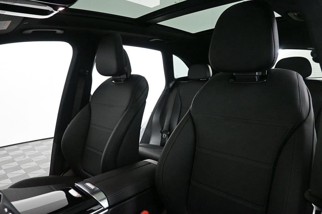 New 2026 Cirrus Silver Metallic Mercedes-Benz GLC 300 image 6