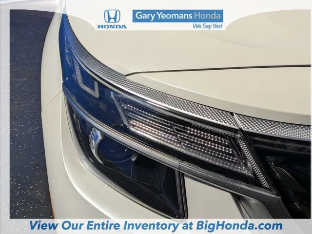 Certified Used 2022 White Kia Nightfall image 12