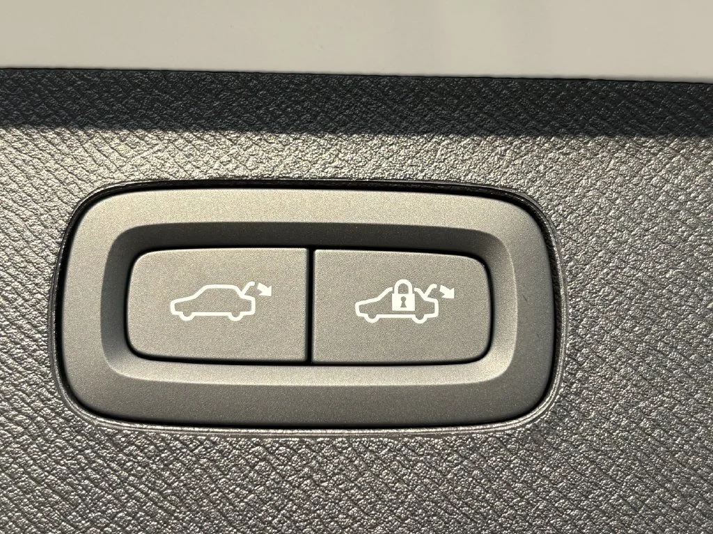 New 2026 Crystal White Volvo Ultra image 28
