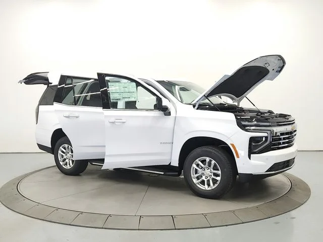 New 2026 White Chevrolet LT image 9