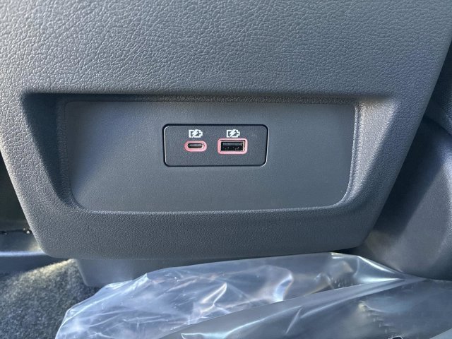 New 2026 Glacier White Nissan Crew Cab SV image 6