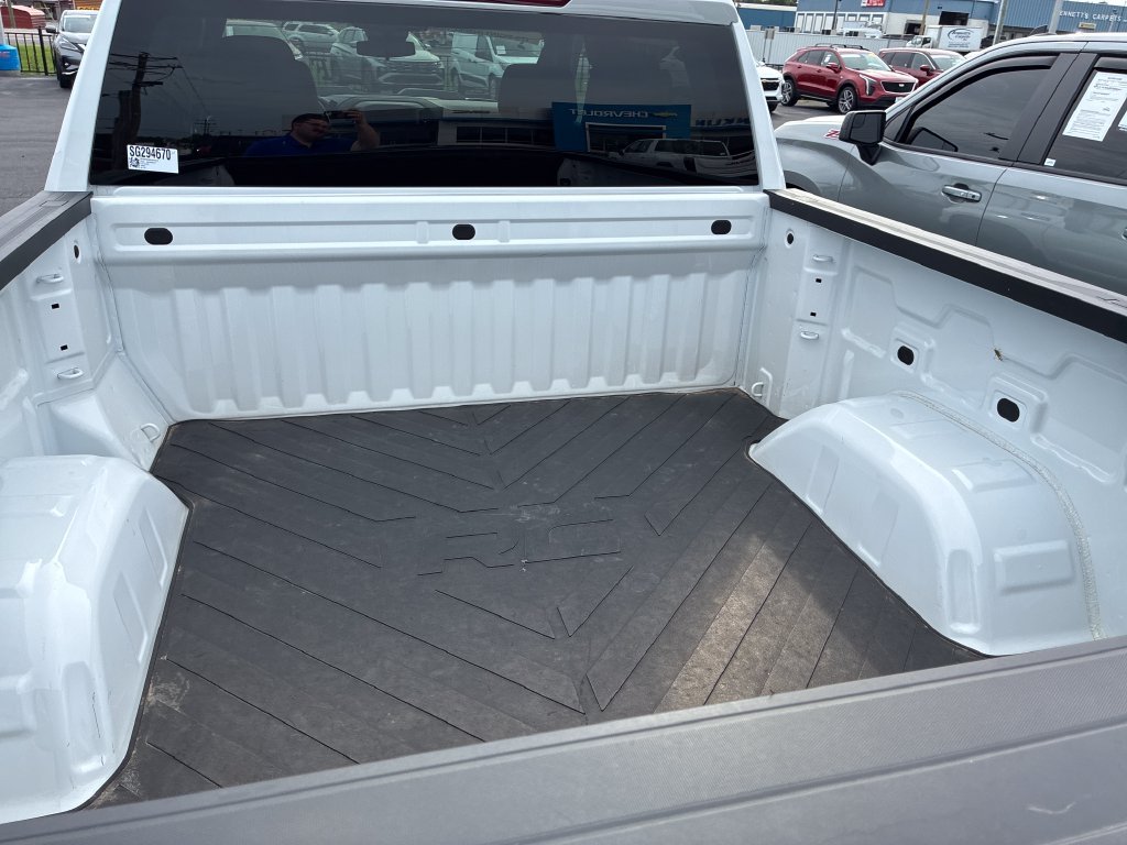 Used 2025 White Chevrolet Custom Trail Boss image 20