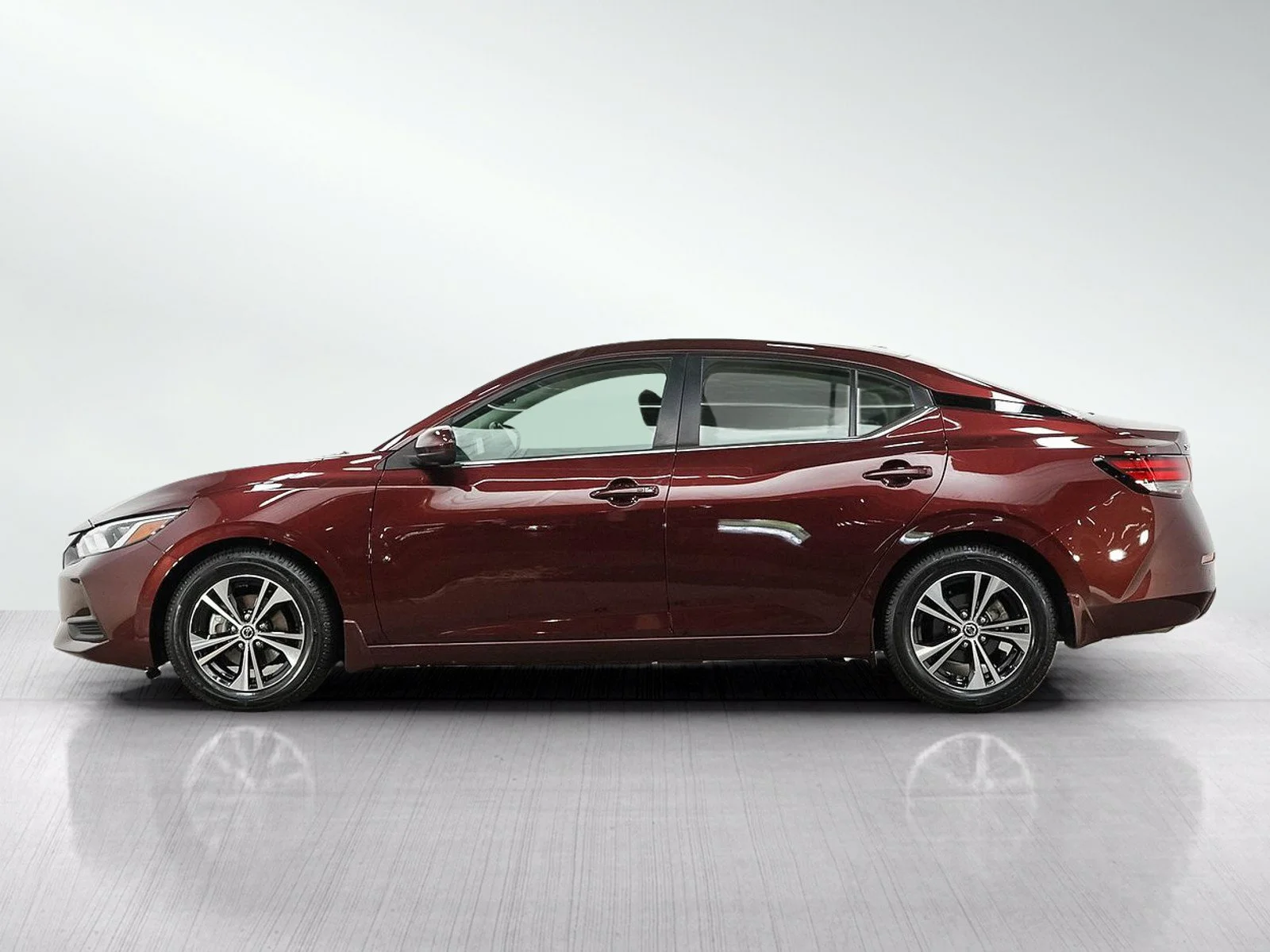 Used 2022 Nissan Sentra SV with VIN 3N1AB8CV8NY301698 for sale in Wayzata, Minnesota