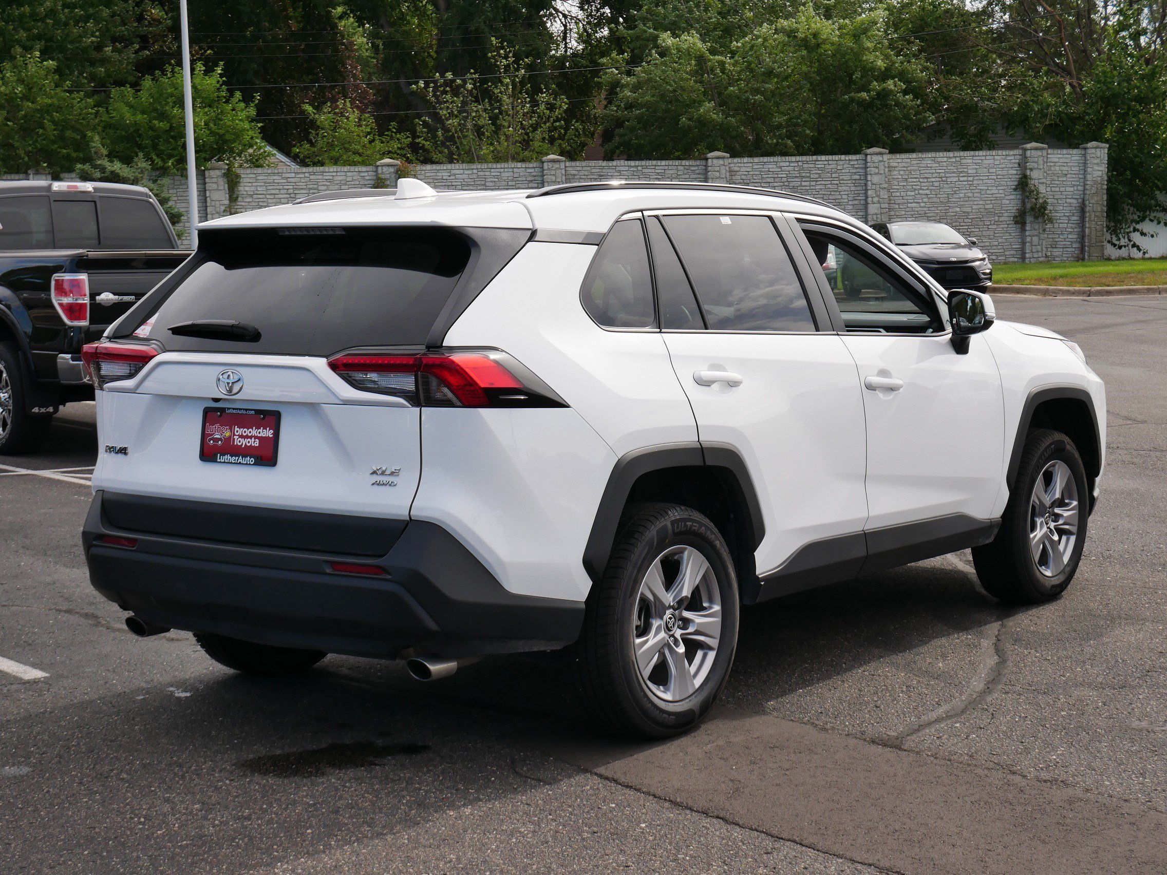 Certified Used 2025 Ice Cap Toyota XLE image 7