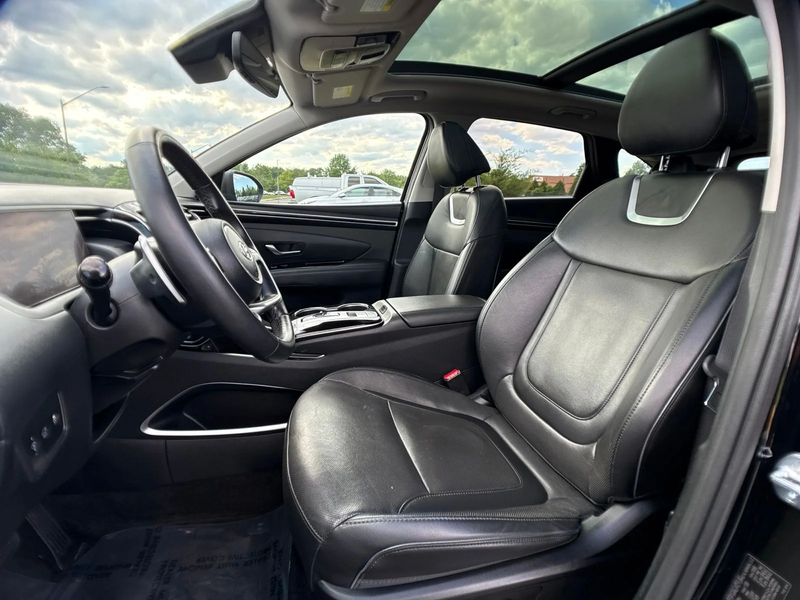 Used 2024 Black Hyundai Limited image 10