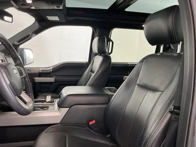 Used 2018 Magnetic Ford Lariat image 14