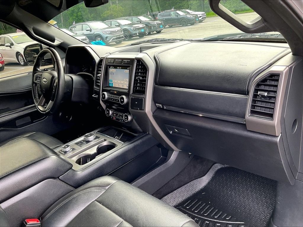 Used 2018 Silver Ford XLT image 14