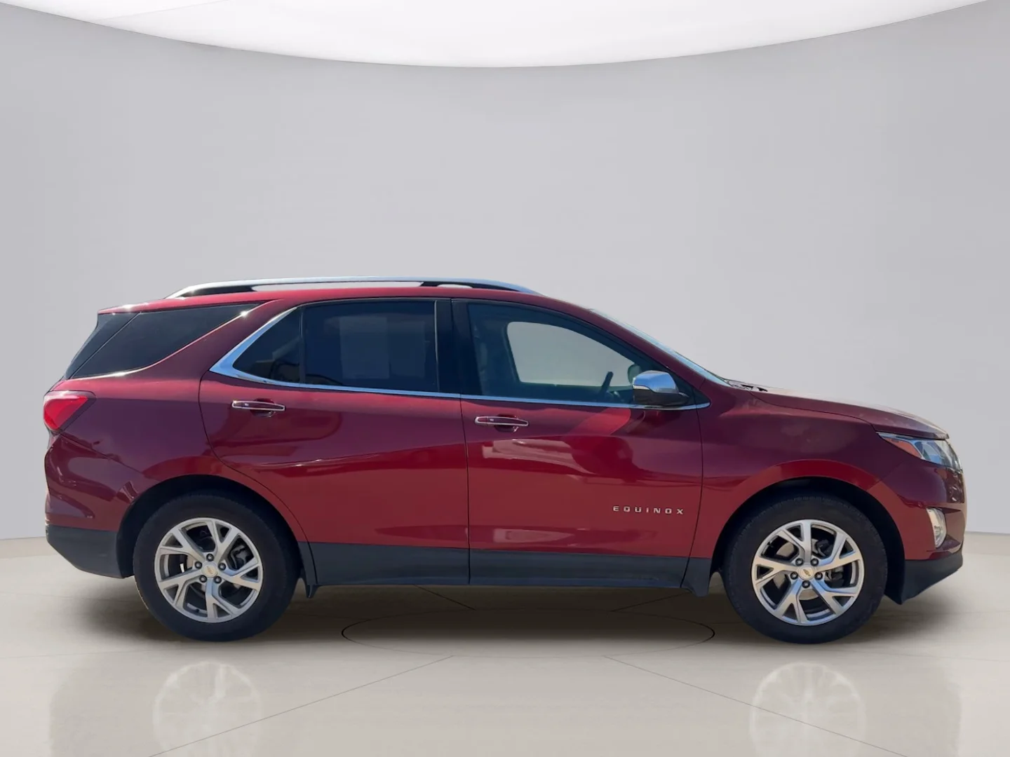 Used 2018 Red Chevrolet PREMIER image 6