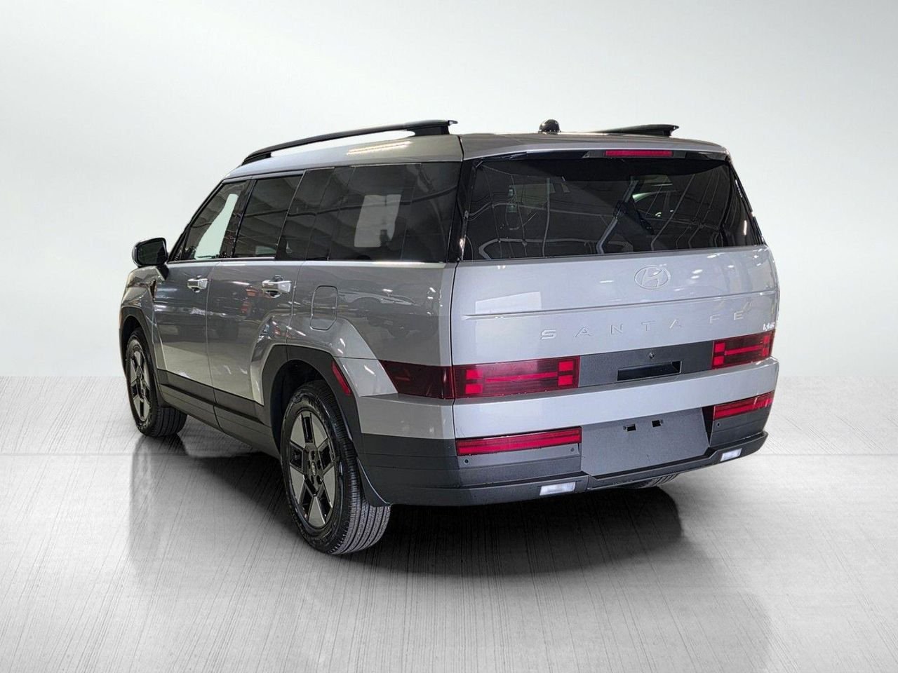 New 2026 Shimmering Silver Hyundai SEL image 5