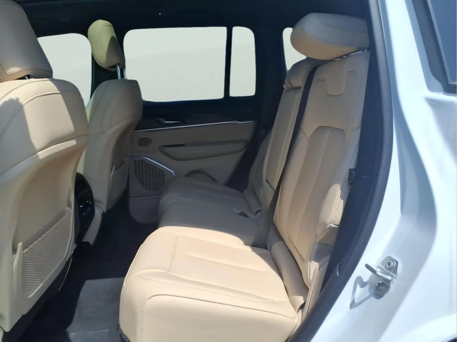 New 2026 Bright White Clearcoat Jeep Limited image 15