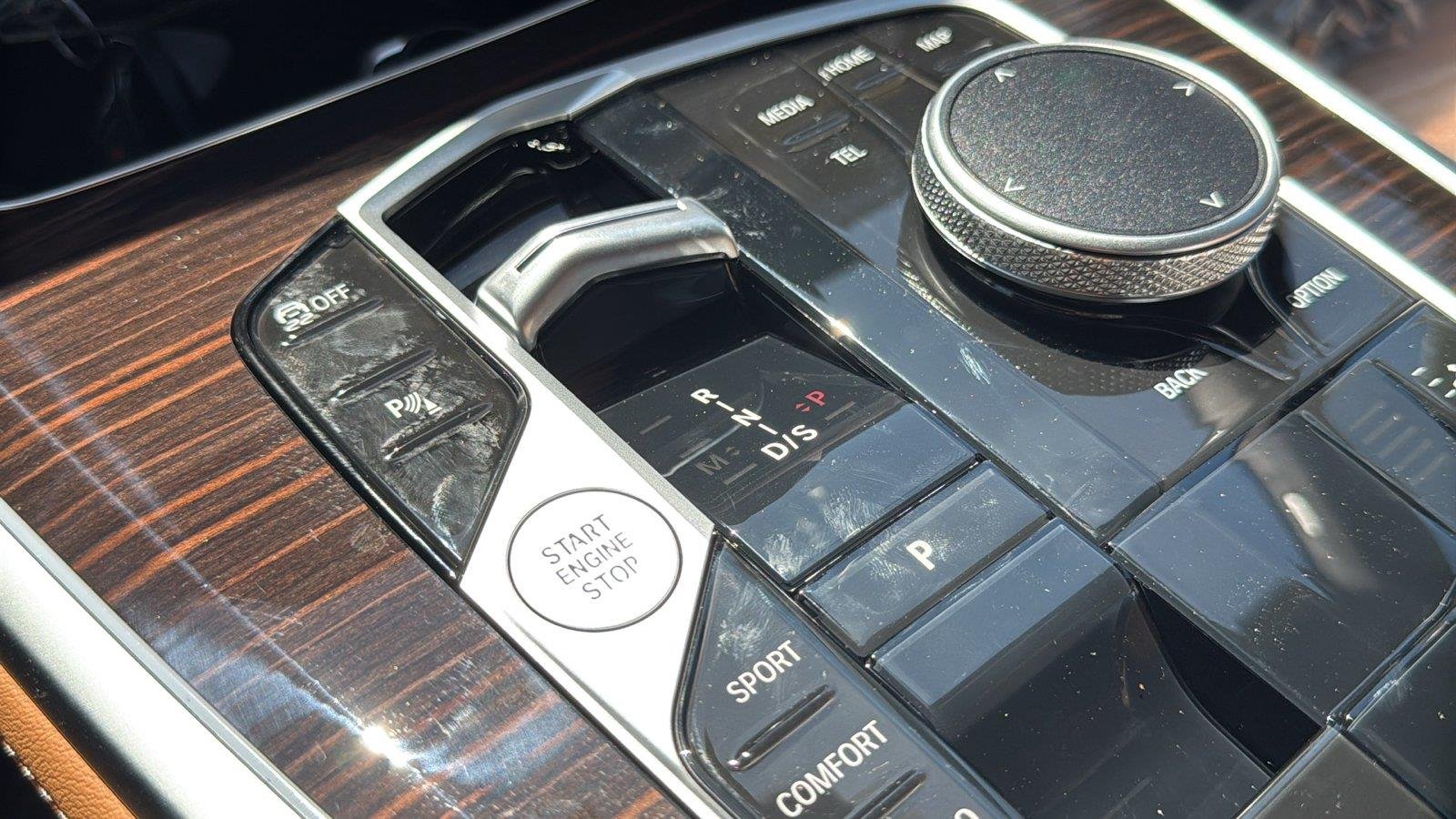 New 2027 Carbon Black Metallic BMW xDrive40i image 18