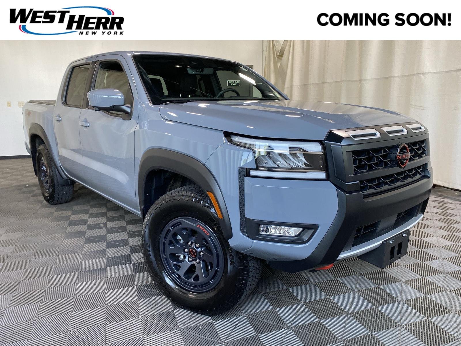 2025 Nissan Frontier PRO-4X Crew Cab 4X4's photo