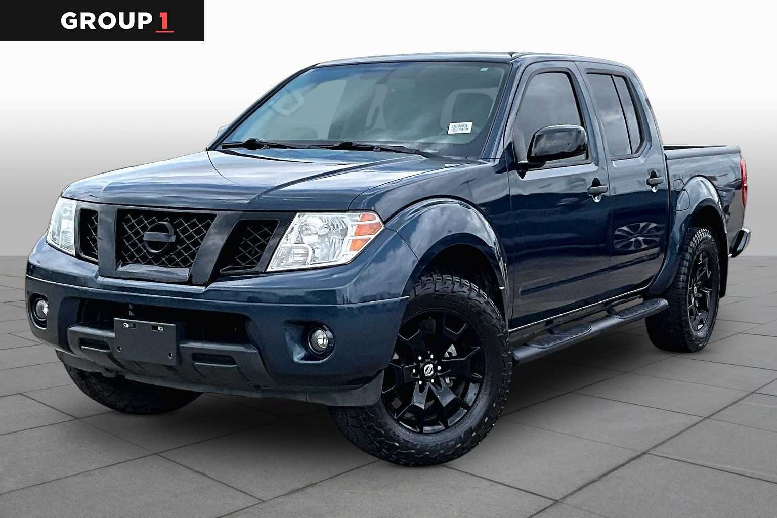 2020 Nissan Frontier SV Crew Cab 4X4 SWB's photo