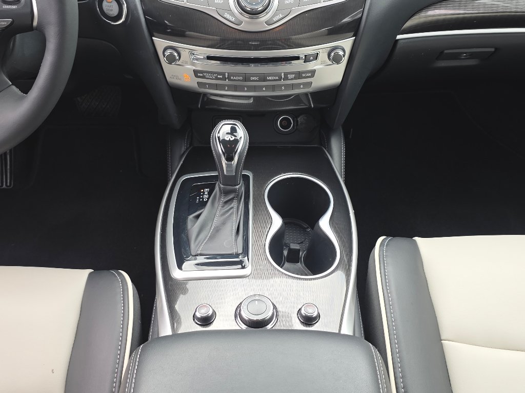 Used 2020 Majestic White INFINITI Signature Edition image 25
