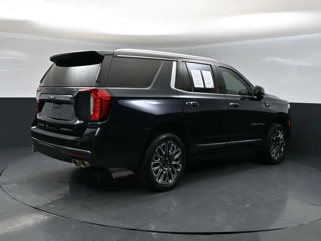 Used 2023 Blue GMC Denali Ultimate image 3