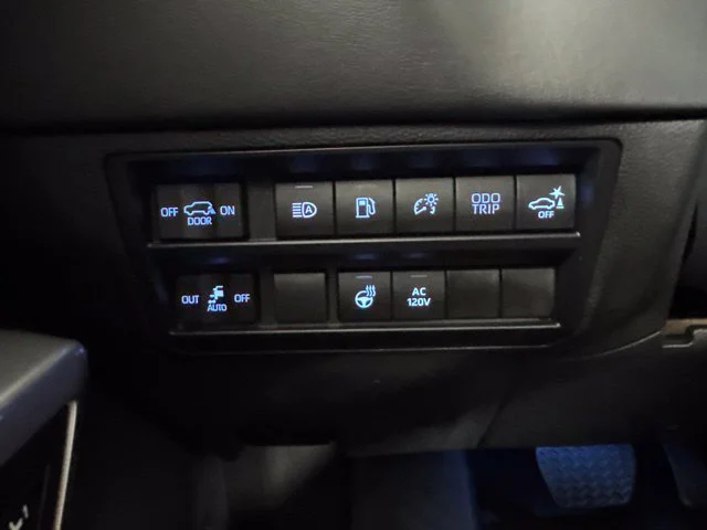 Certified Used 2024 Pearl Toyota Platinum image 22