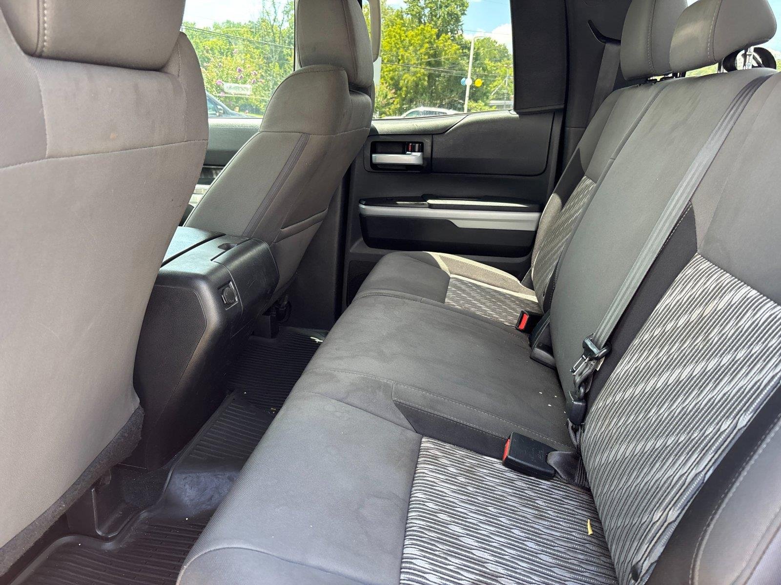 Used 2021 Magnetic Gray Metallic TOYOTA SR5 image 31