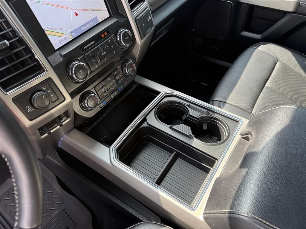 Used 2020 White Ford Lariat image 25