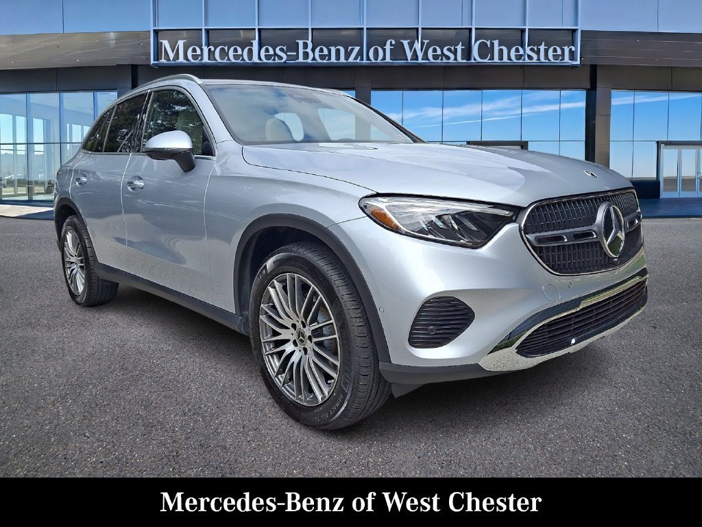 2026 Mercedes-Benz GLC 300 AWD 4MATIC® photo 1