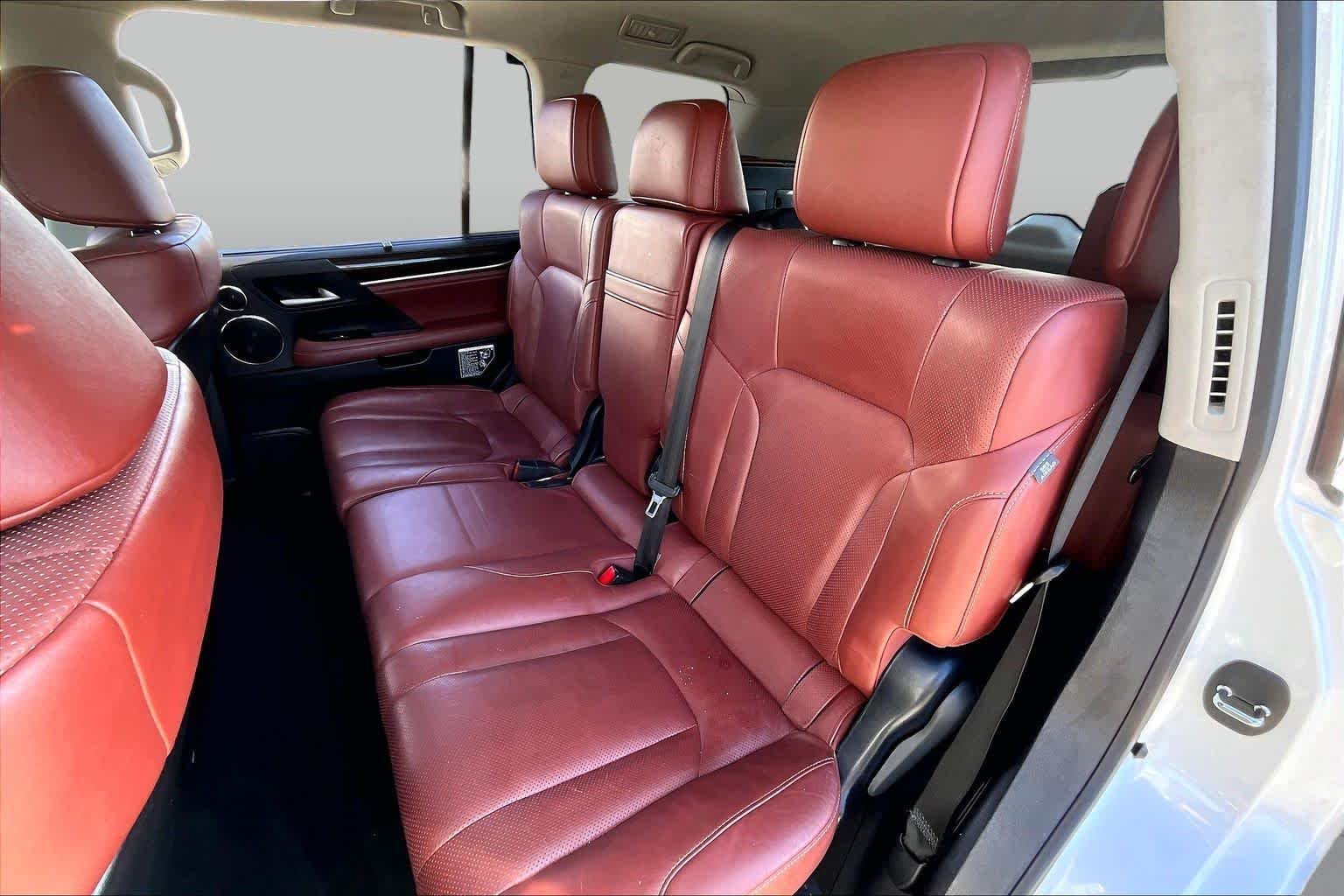 Used 2021 Eminent White Pearl Lexus  image 18