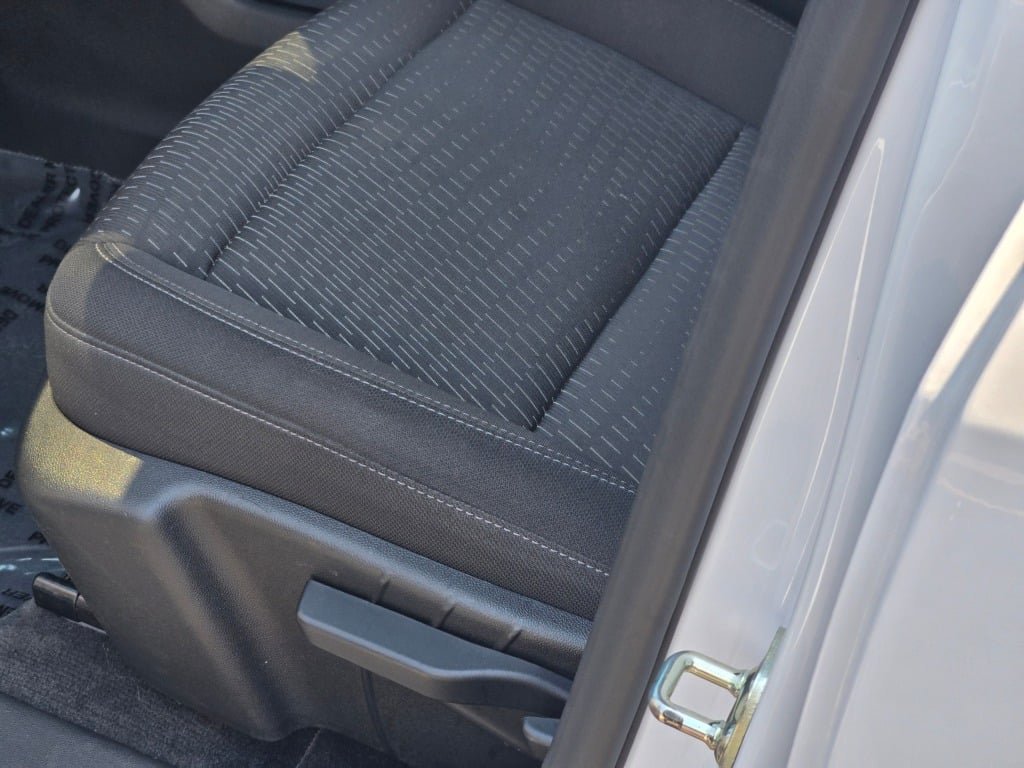 2025 Chevrolet Equinox LT - Photo 21