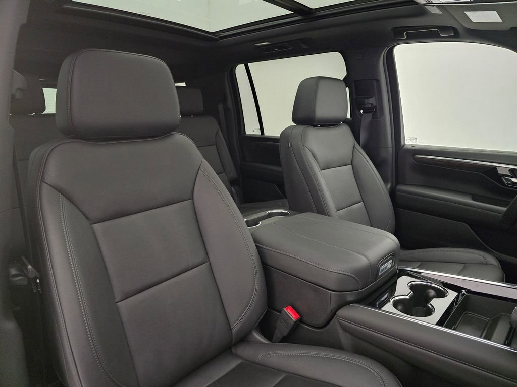 2025 Chevrolet Suburban Z71 - Photo 60