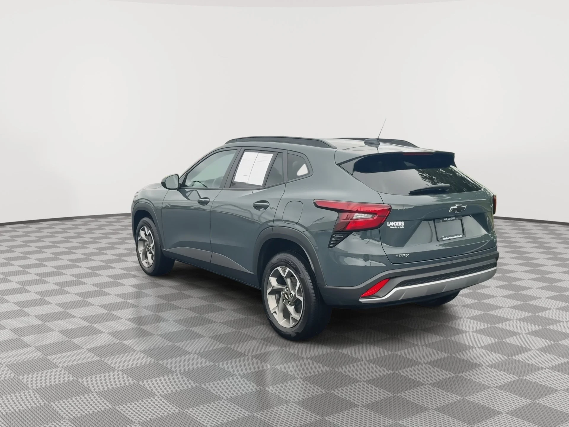 2025 Chevrolet Trax LT - Photo 6