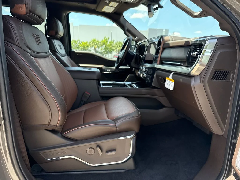 New 2026 Gray Ford King Ranch image 23