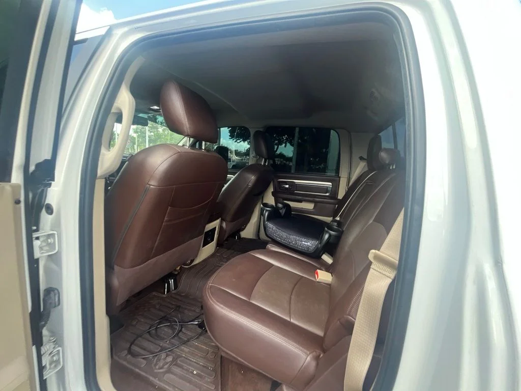 Used 2018 Bright White Clearcoat Ram Big Horn image 11