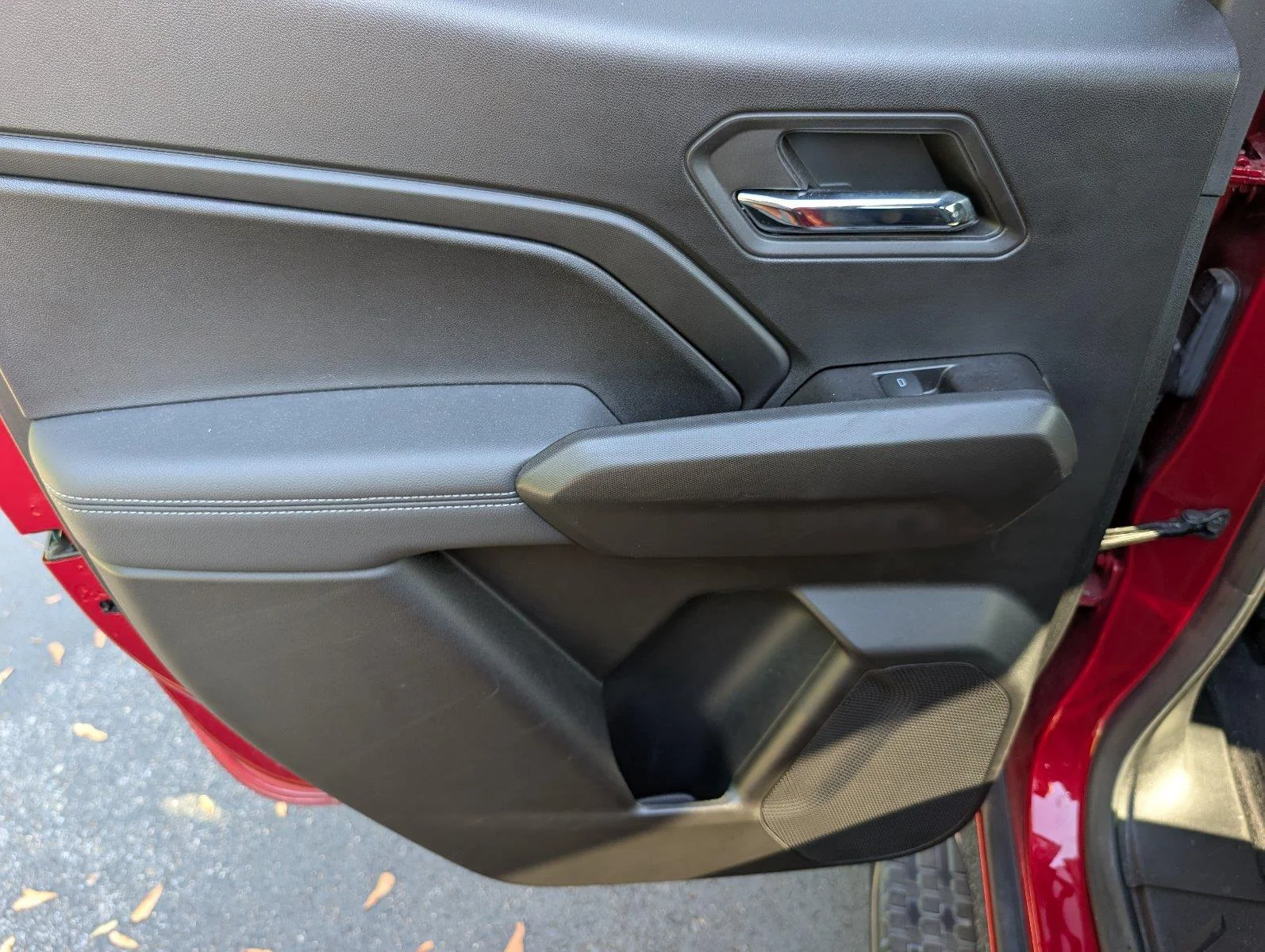Used 2024 Radiant Red Tintcoat Chevrolet LT image 35