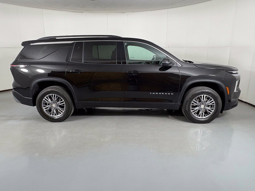 Used 2025 Black Chevrolet LT image 9