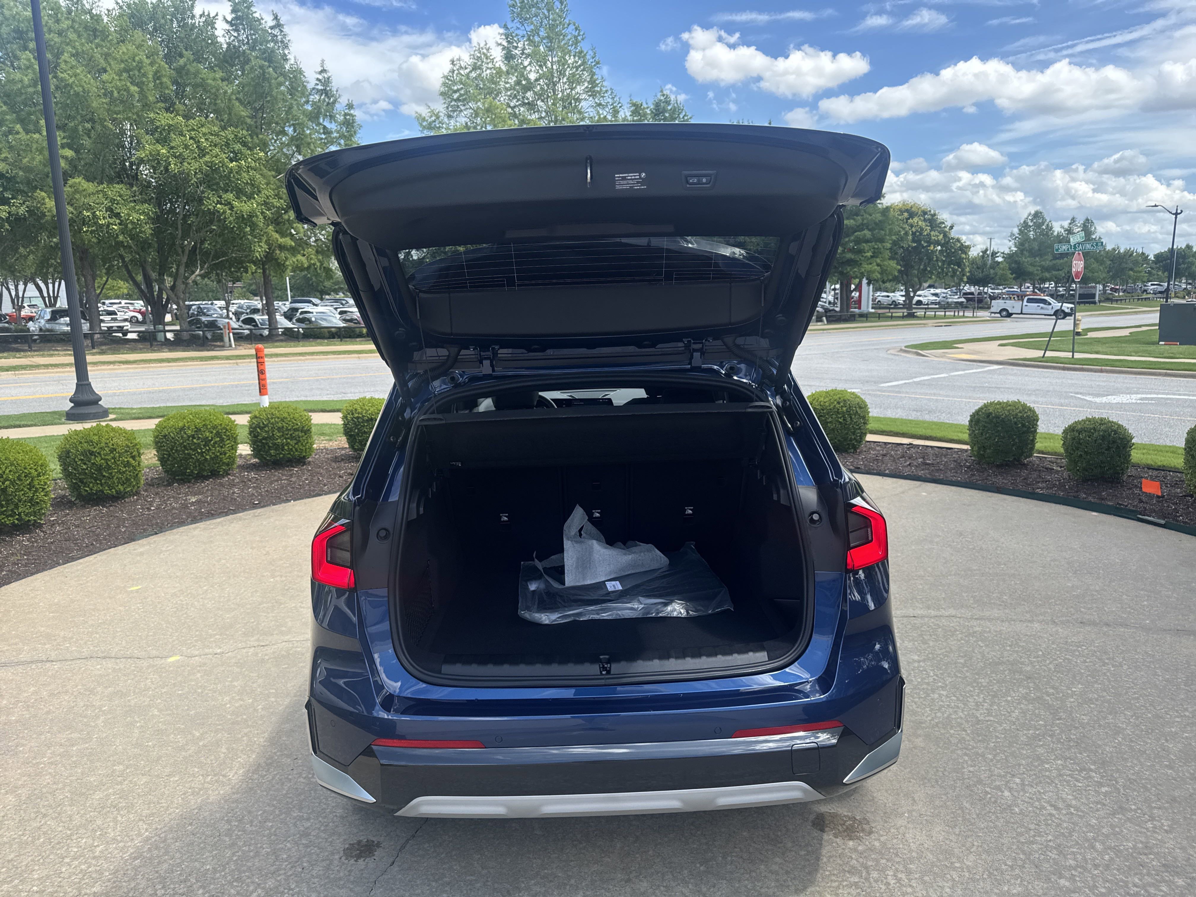 2025 BMW X1 28i - Photo 24