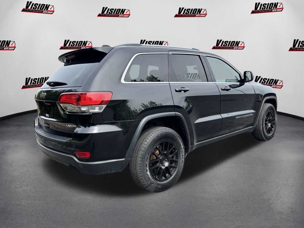 Used 2020 Black Jeep Laredo image 5