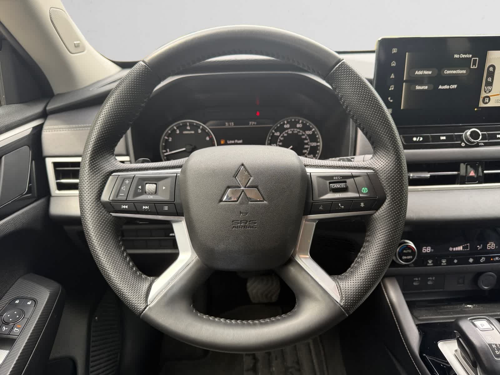 Used 2025 Gray Mitsubishi SE image 12