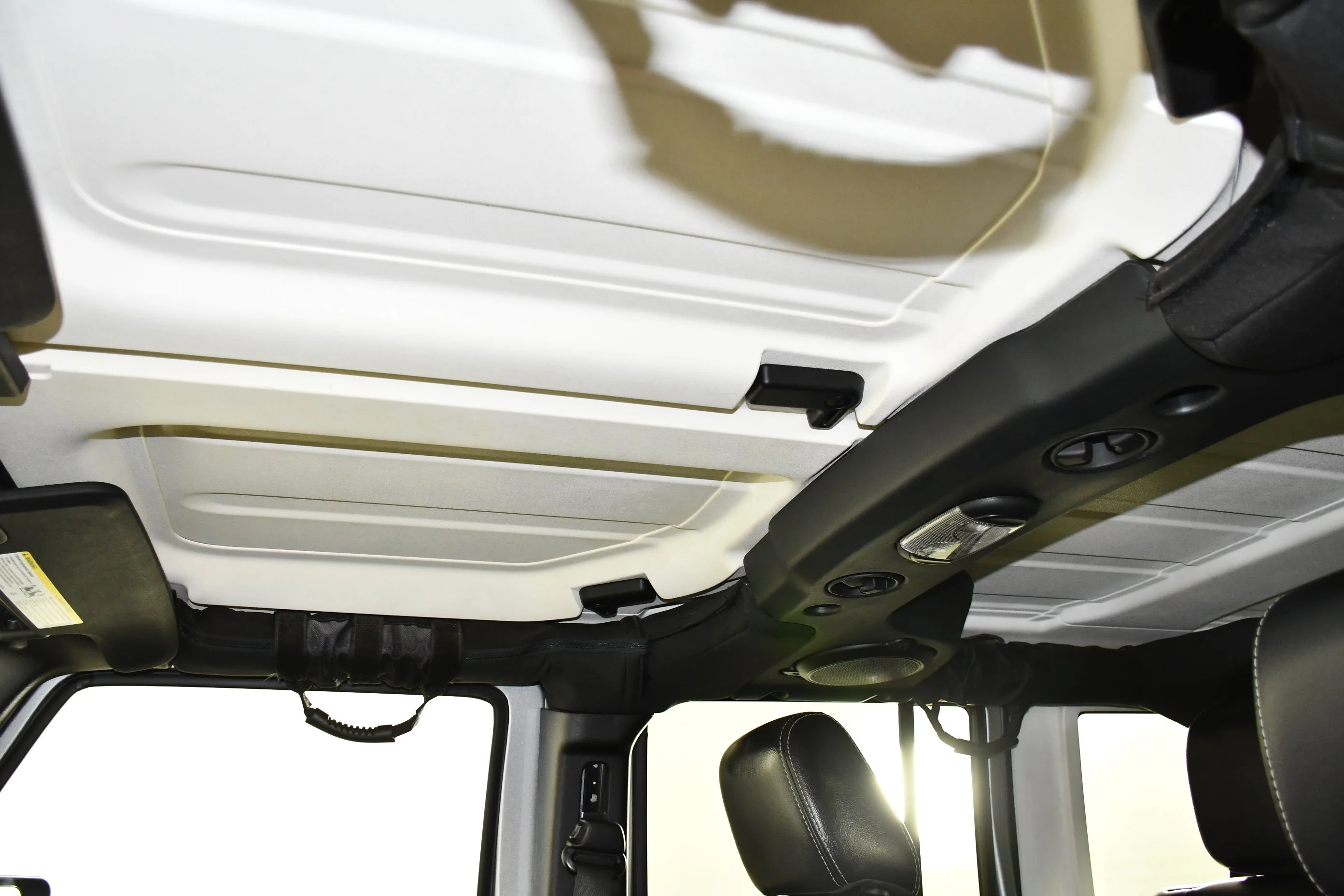 Used 2013 Billet Silver Metallic Jeep Sahara image 37