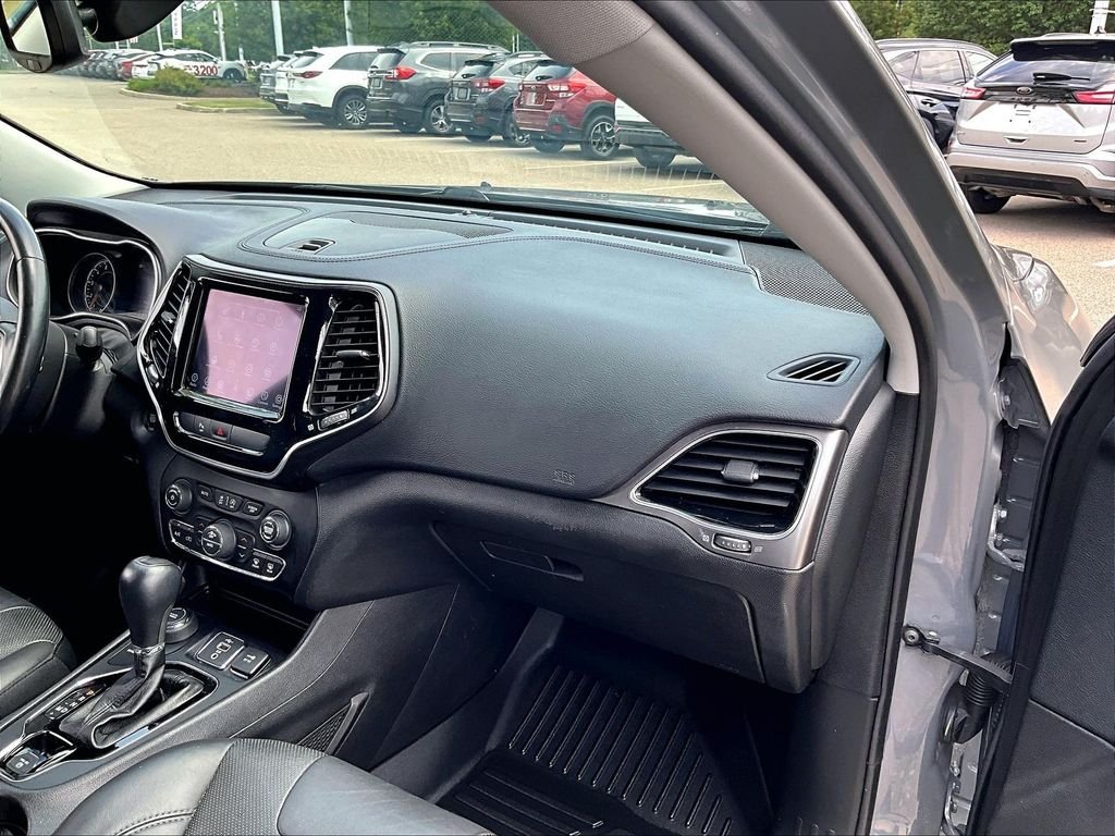 Used 2020 Gray Jeep Limited image 13