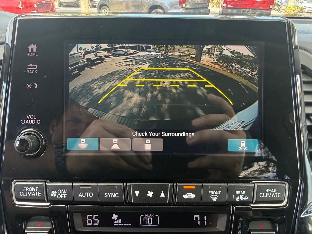 Used 2020  Honda EX-L image 18