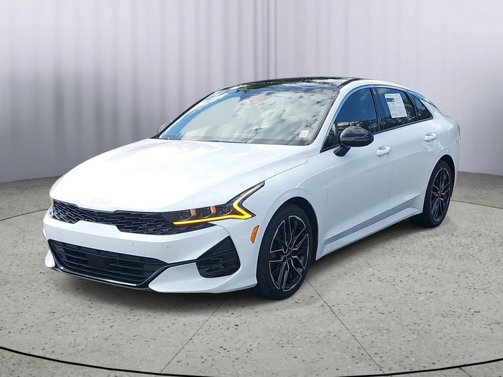 Used 2024 White Kia GT image 7