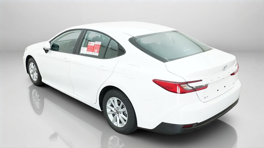 New 2026 Ice Cap Toyota LE image 44