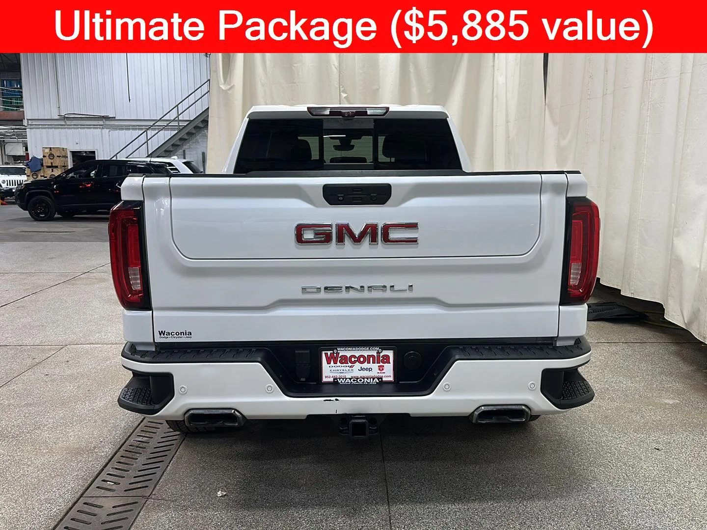 Used 2020 White Frost Tricoat GMC Denali image 4