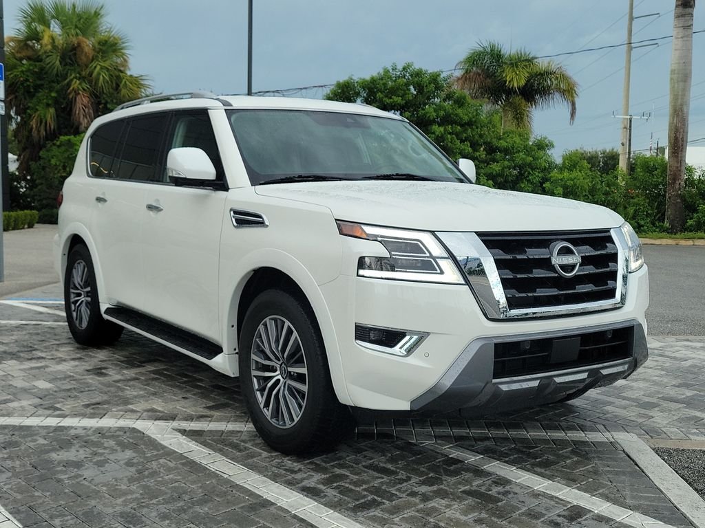 Used 2024 White Nissan SL image 7