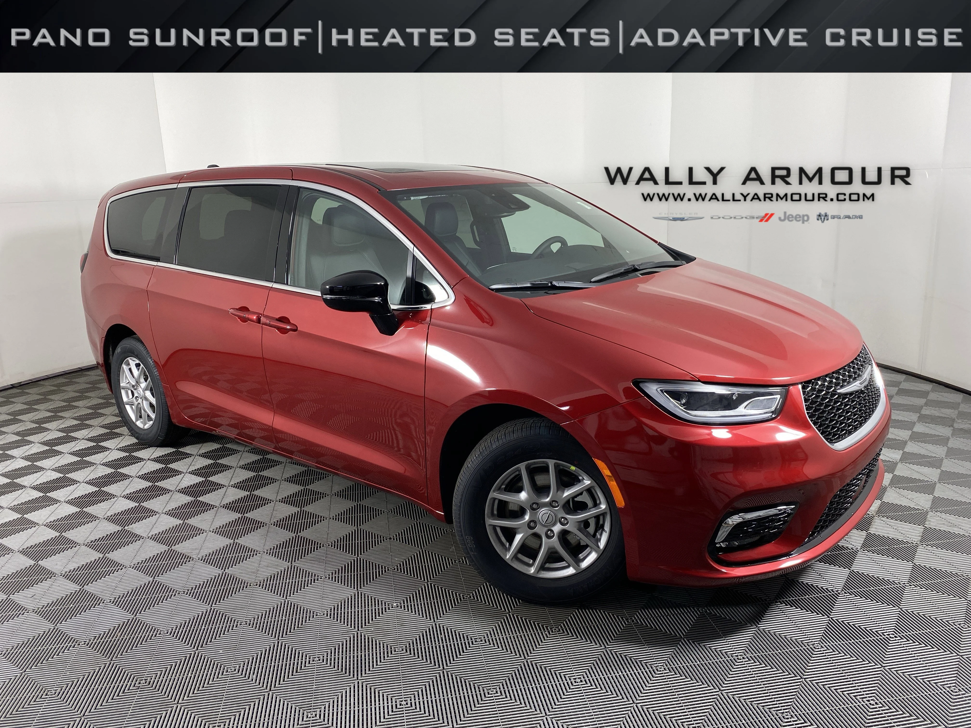 2026 Chrysler Pacifica Select's photo